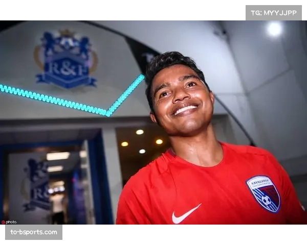 里昂前锋莫雷拉腿筋拉伤复发 本赛季第二次遭遇相同部位肌肉问题